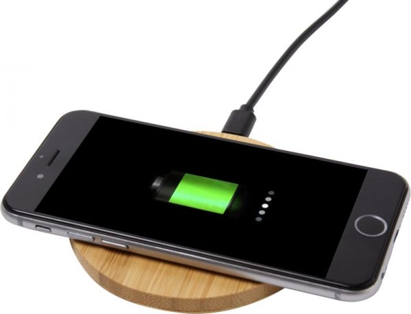 Essence bamboo wireless charging pad - Image 2
